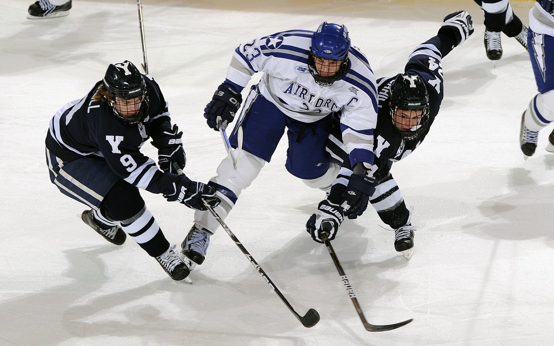 世界杯医疗急救一次未缺席 专业团队保障比赛安全底线